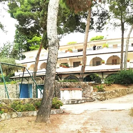 Virgin Apartment Cefalu