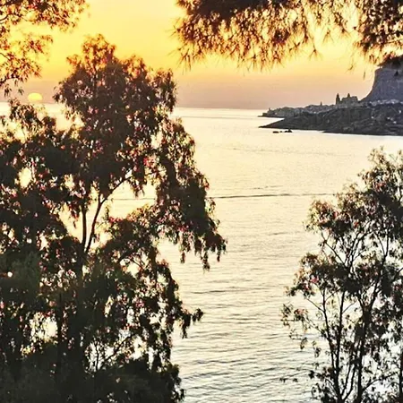 Virgin Apartment Cefalu